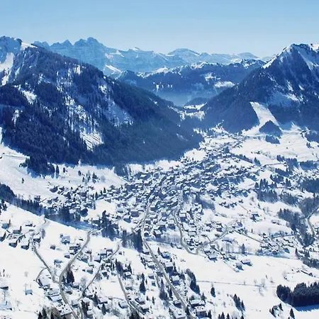 A Avec Vue Montagne Et Terrasse Privee Chatel