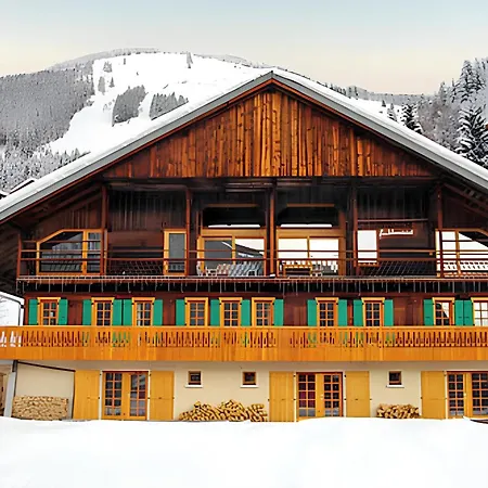 A Avec Vue Montagne Et Terrasse Privee *