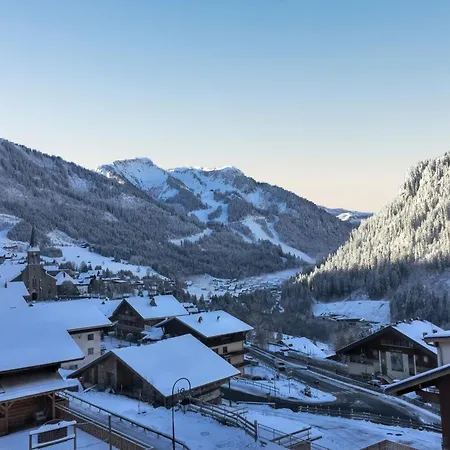 Apartment A Avec Vue Montagne Et Terrasse Privee